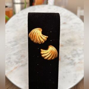 Radiant Gold Shell Earrings